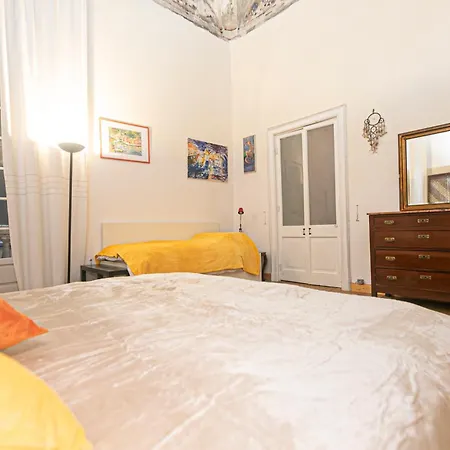 דירה Iflat Historic Apt In The Centre Of